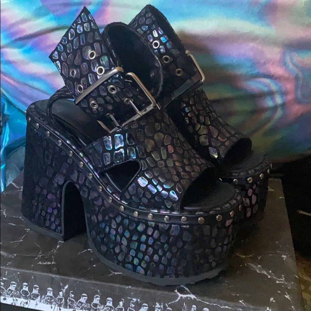 DEMONIA Viper Soul Crushing Platforms *un-opened*